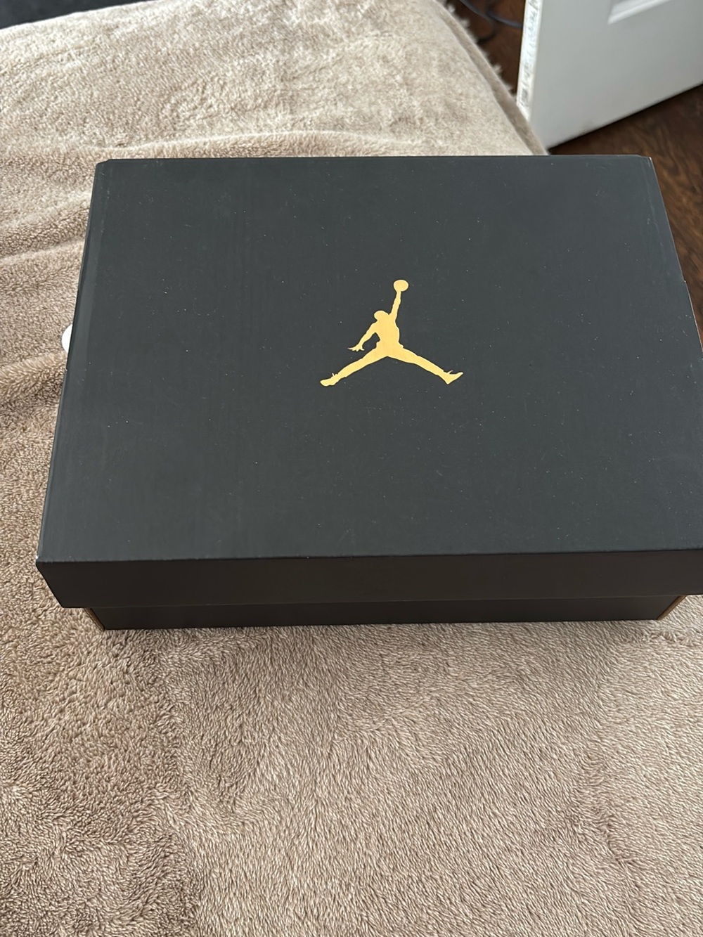 Air Jordan 6 Rings Black Red Sneakers